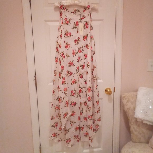 Dresses & Skirts - Plus size flowy maxi dress